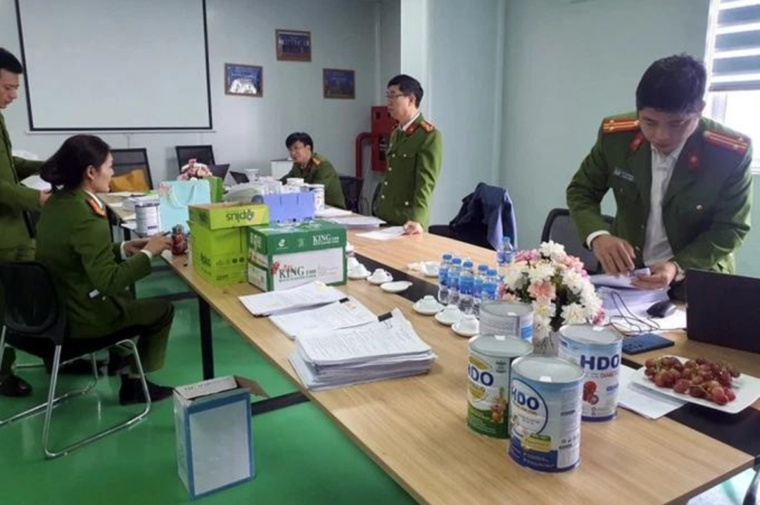 泰国惊现走私大案!“中国假货大王”在逃,400万铢成泡影!